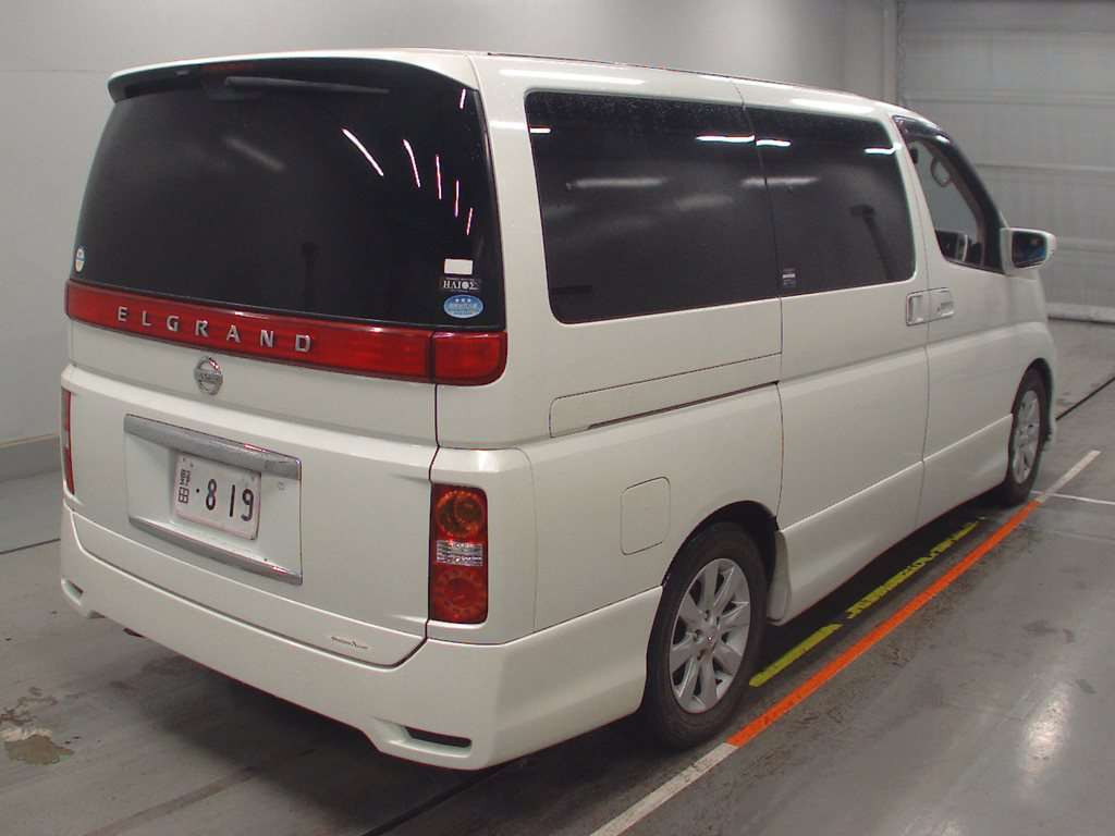 2005 Nissan Elgrand ME51[1]