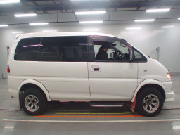 2006 Mitsubishi Delica Spacegear