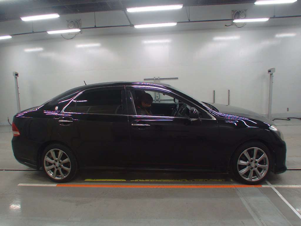 2008 Toyota Crown GRS204[2]