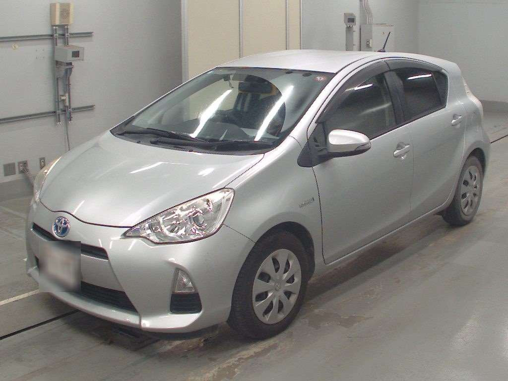 2014 Toyota Aqua NHP10[0]