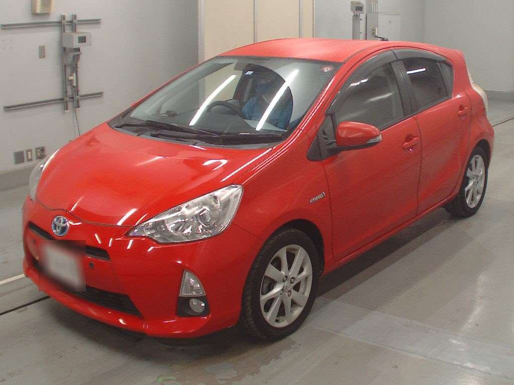 2012 Toyota Aqua NHP10[0]