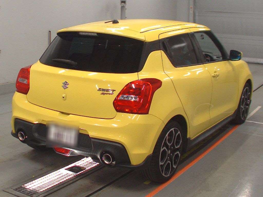 2018 Suzuki Swift Sport ZC33S[1]