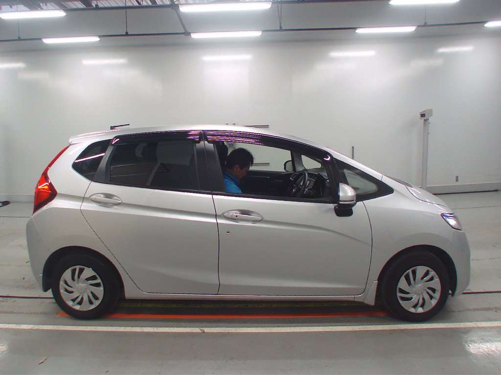 2013 Honda Fit GK3[2]