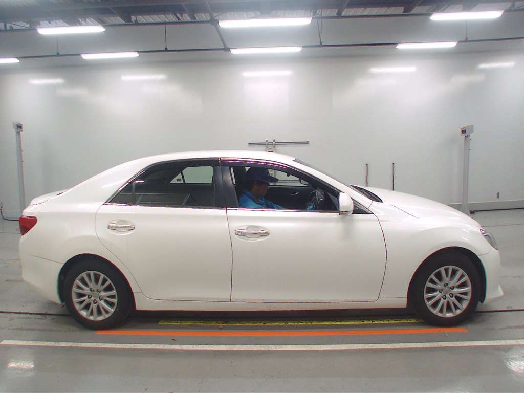 2014 Toyota Mark X GRX130[2]