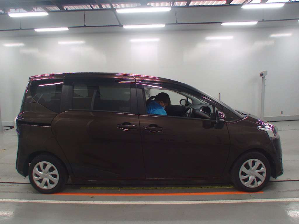 2018 Toyota Sienta NSP170G[2]