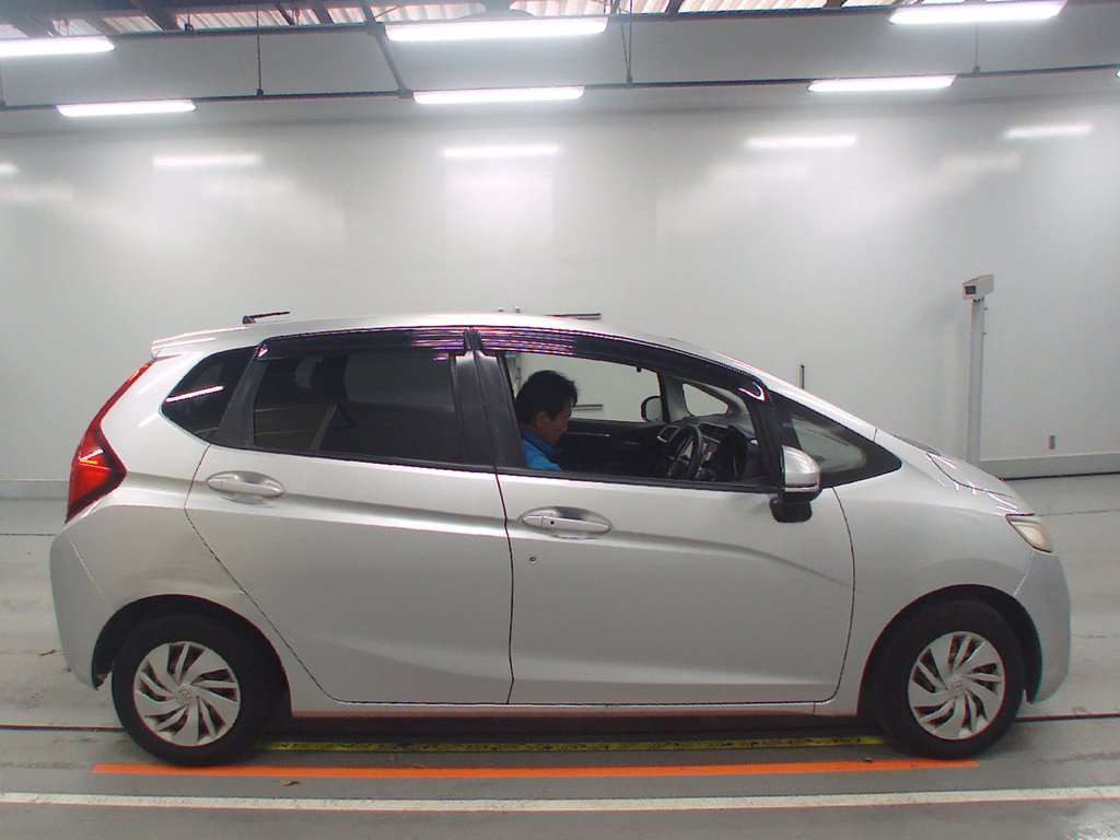 2013 Honda Fit GK3[2]