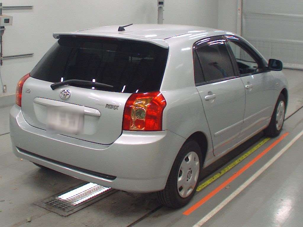 2004 Toyota Corolla Runx NZE121[1]