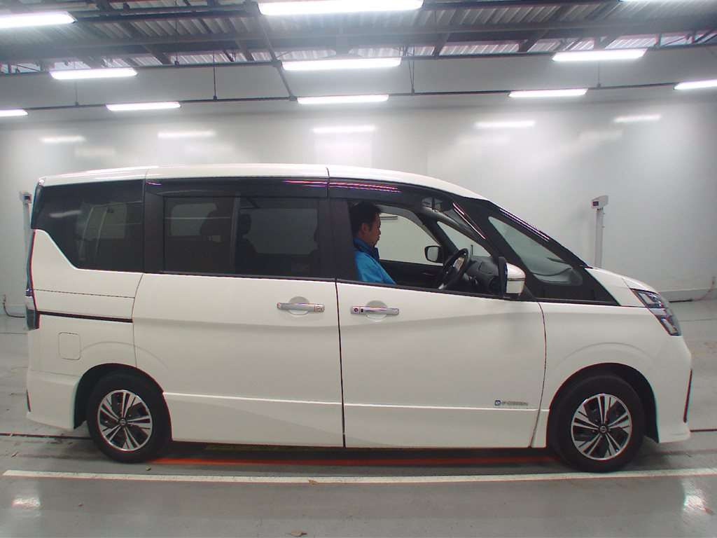 2020 Nissan Serena HFC27[2]