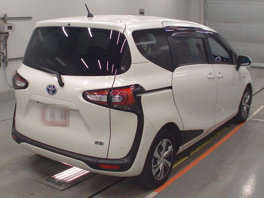 2020 Toyota Sienta NHP170G[1]