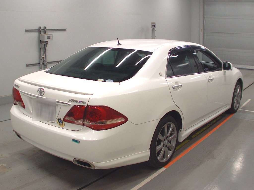 2008 Toyota Crown GRS200[1]