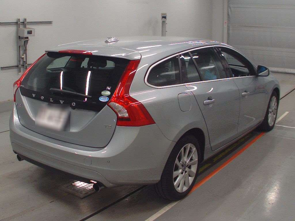 2016 Volvo V60 FB420[1]