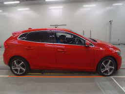 2015 Volvo V40