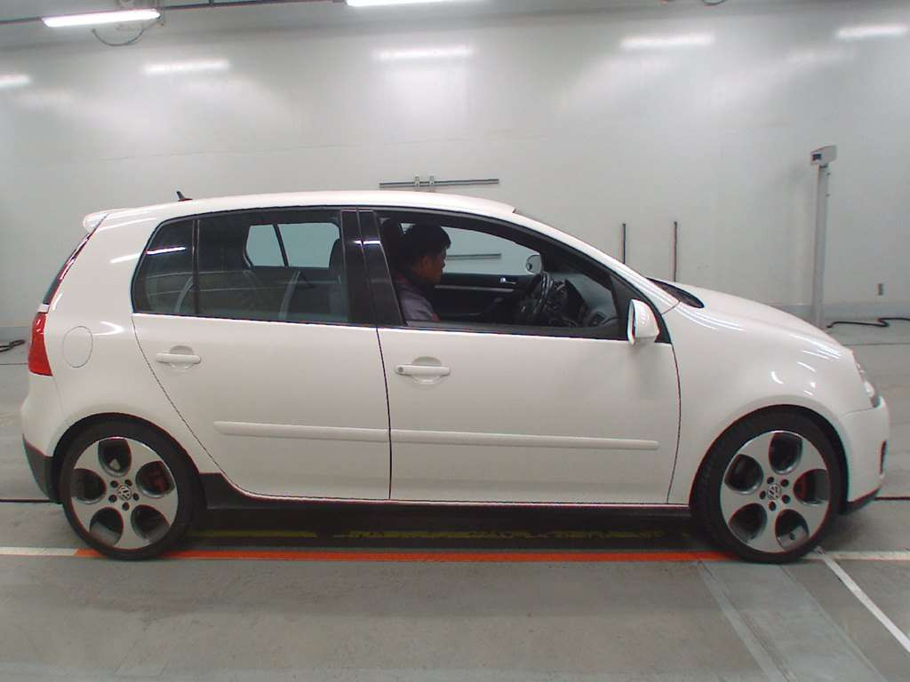 2006 Volkswagen Golf 1KAXX[2]