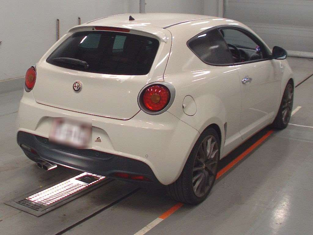 2011 Alfa Romeo MiTo 955143[1]