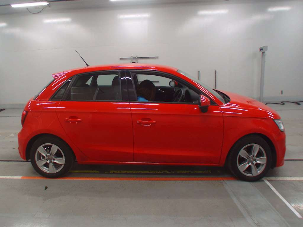 2016 Audi A1 Sportback 8XCHZ[2]