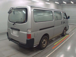 2005 Nissan Caravan Van