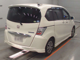 2011 Honda Freed hybrid