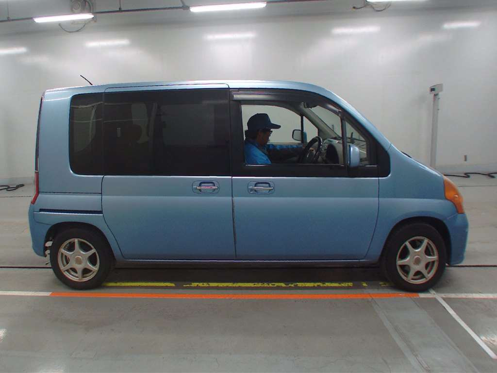 2003 Honda Mobilio GB1[2]