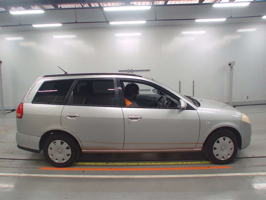 2004 Nissan Wingroad WFY11[2]