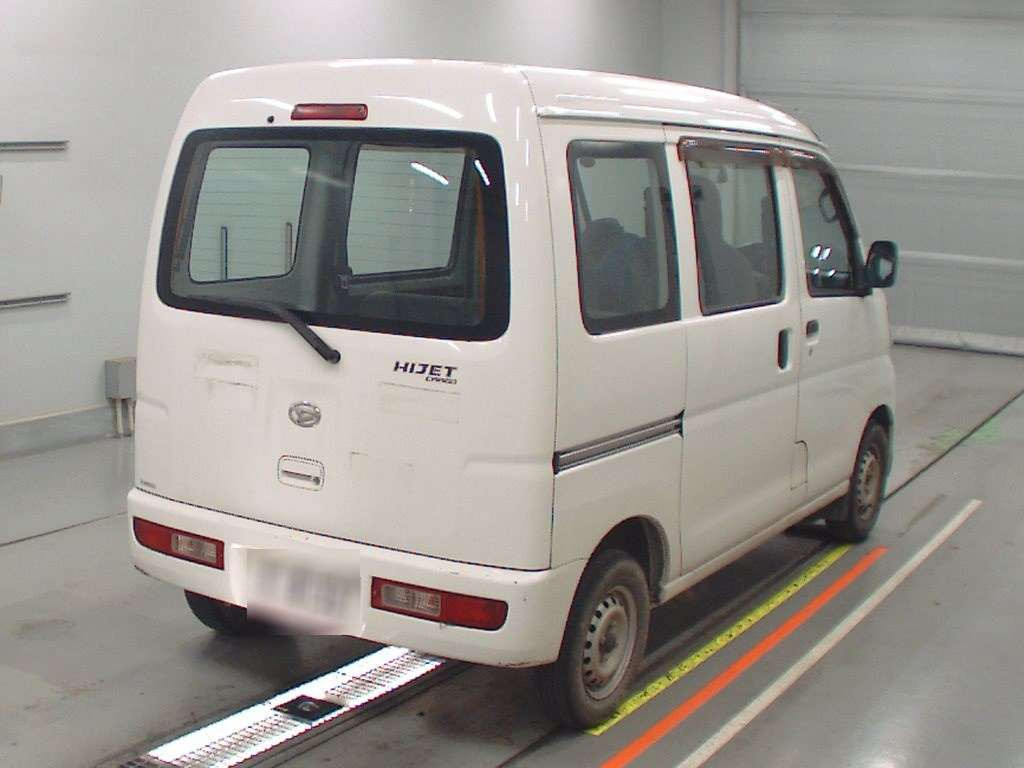 2016 Daihatsu Hijet Cargo S321V[1]