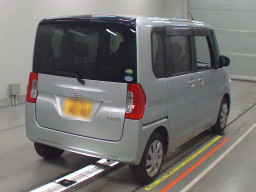 2018 Daihatsu Tanto