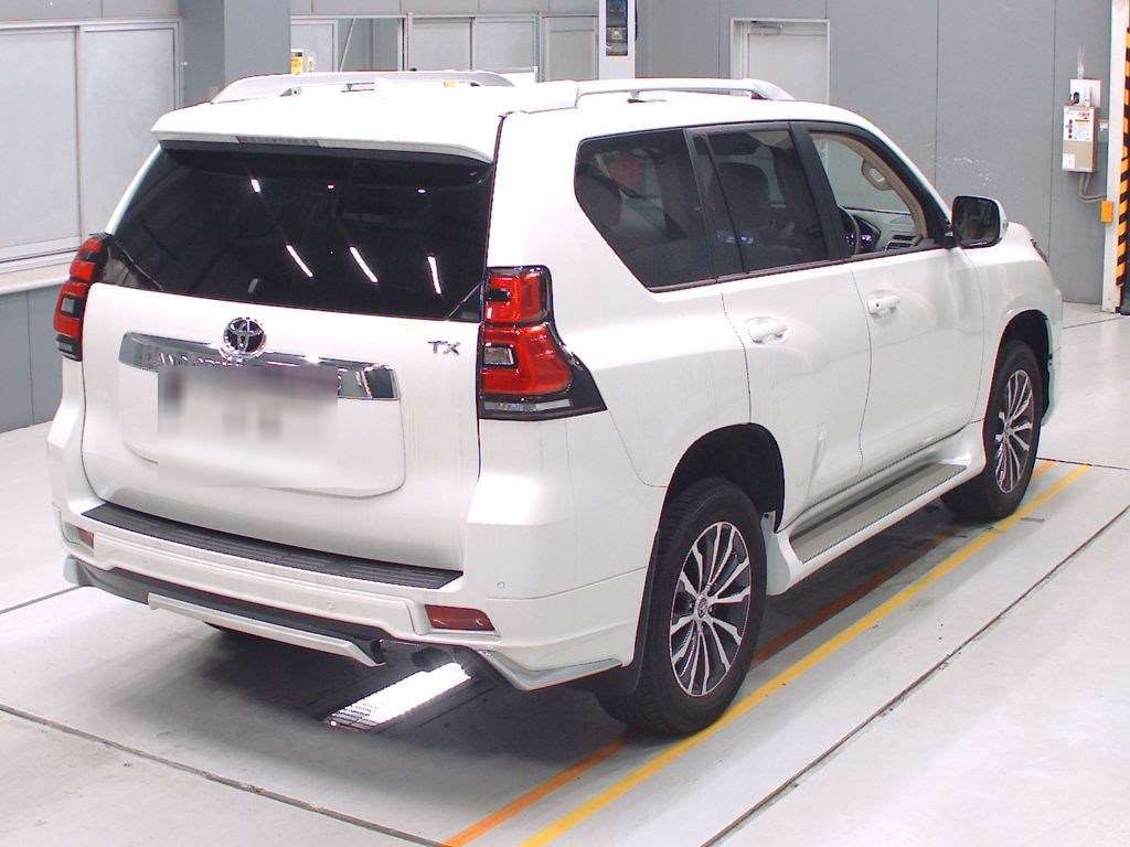 2020 Toyota Land Cruiser Prado TRJ150W[1]