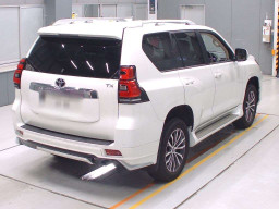 2020 Toyota Land Cruiser Prado