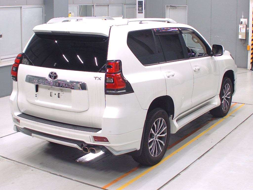 2020 Toyota Land Cruiser Prado TRJ150W[1]