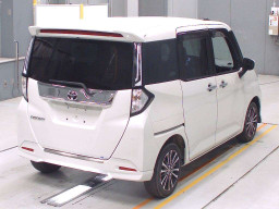 2022 Toyota Roomy