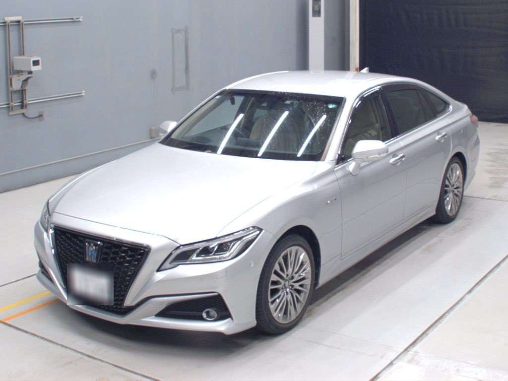 2018 Toyota Crown Hybrid AZSH20[0]