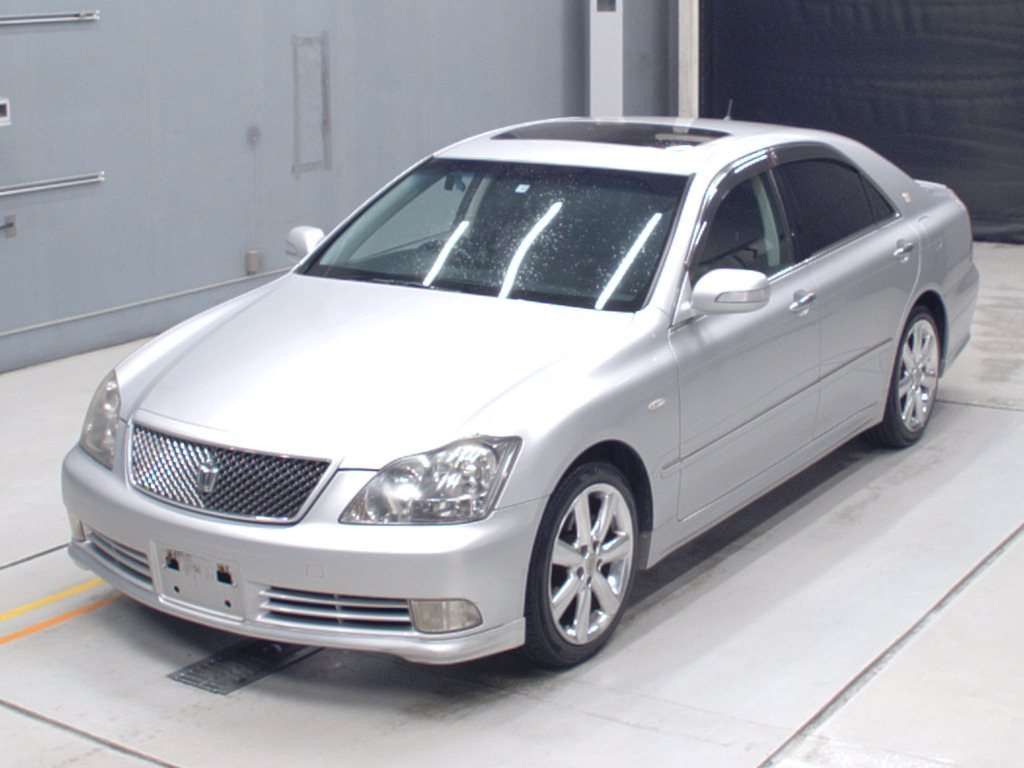 2005 Toyota Crown GRS180[0]