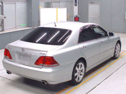 2005 Toyota Crown