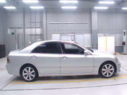 2005 Toyota Crown