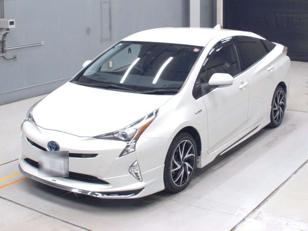 2016 Toyota Prius ZVW55[0]