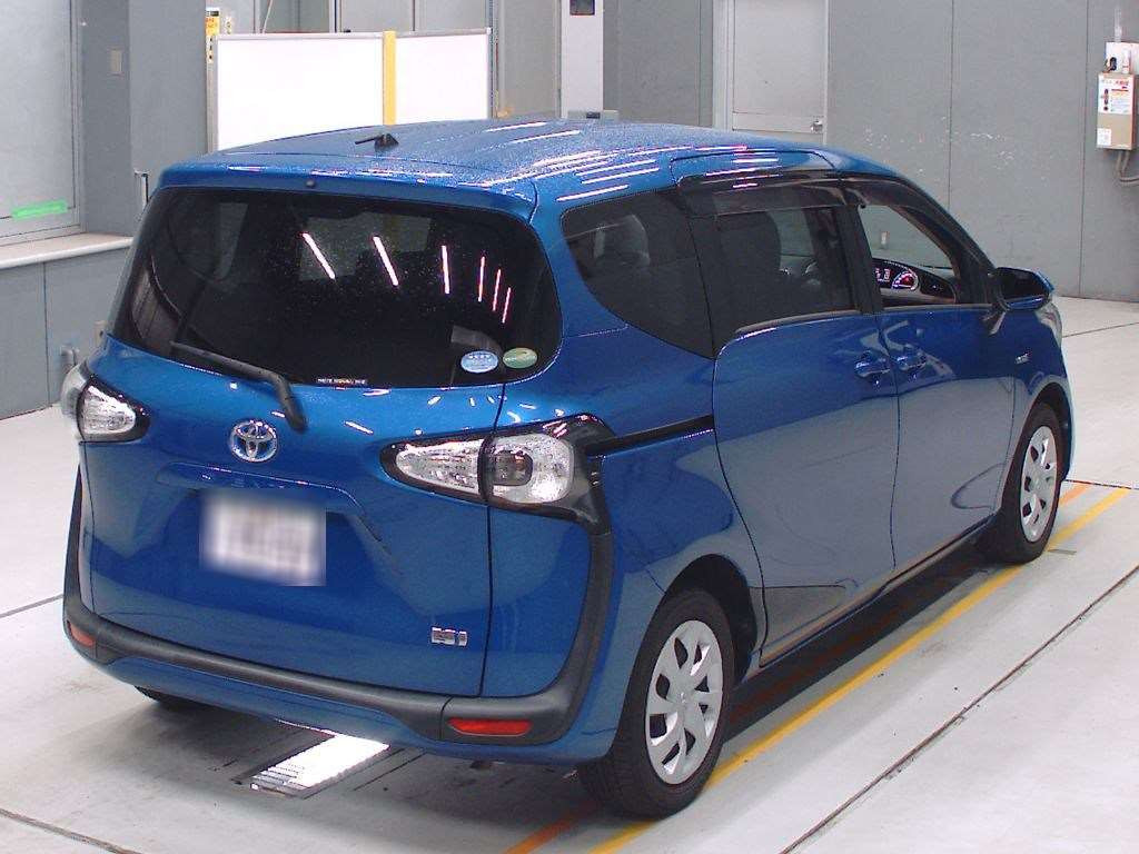 2016 Toyota Sienta NHP170G[1]