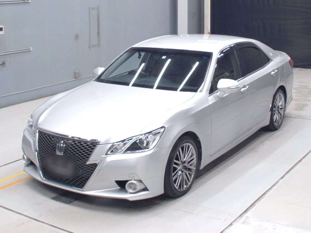 2015 Toyota Crown GRS214[0]