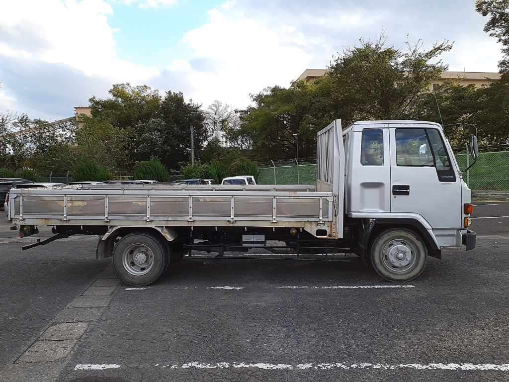 1992 Isuzu Forward FRR32FB[2]