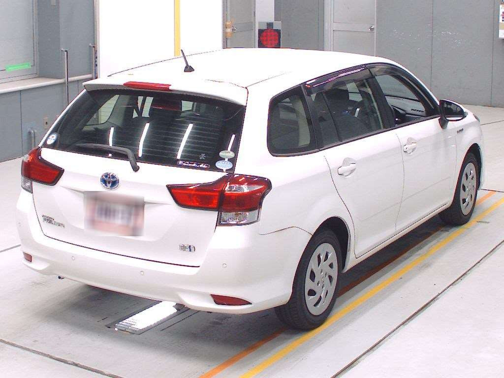 2019 Toyota Corolla Fielder NKE165G[1]