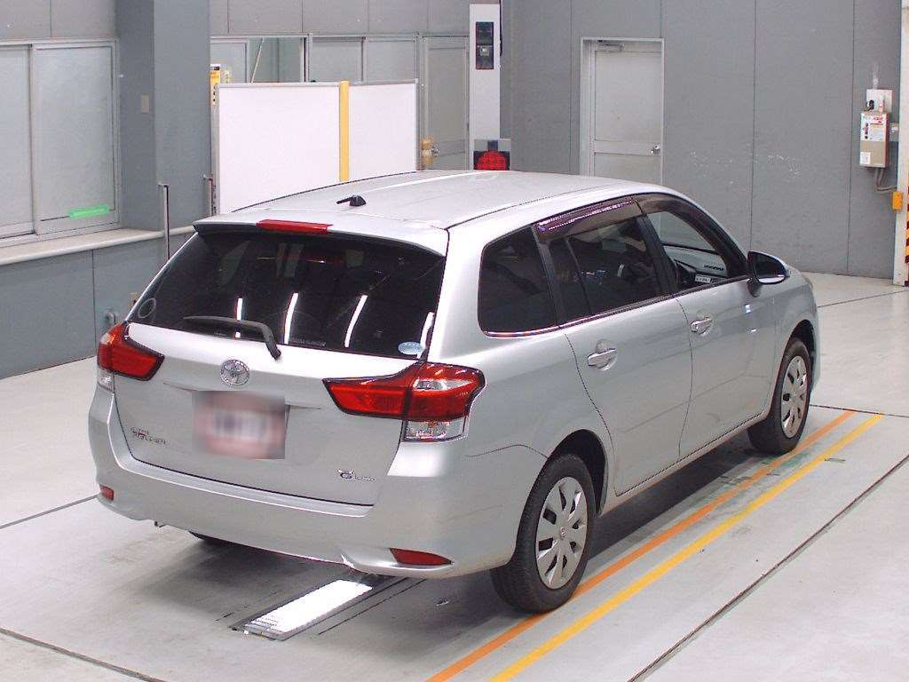 2015 Toyota Corolla Fielder NZE164G[1]