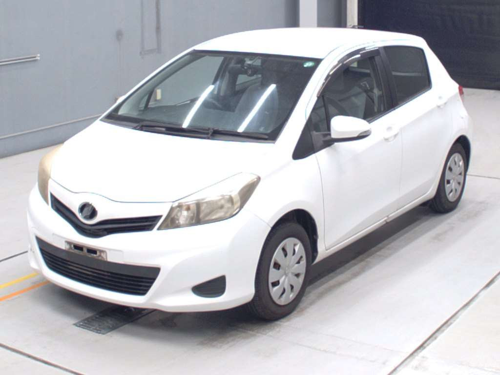 2011 Toyota Vitz KSP130[0]