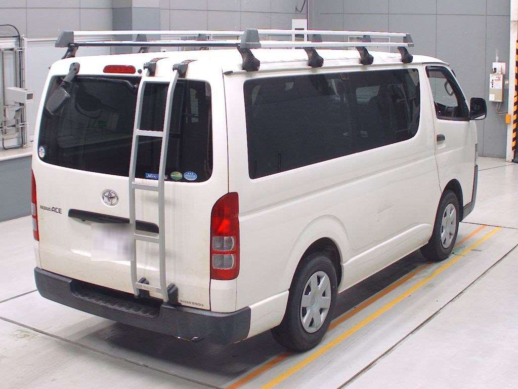 2019 Toyota Regiusace Van TRH200V[1]