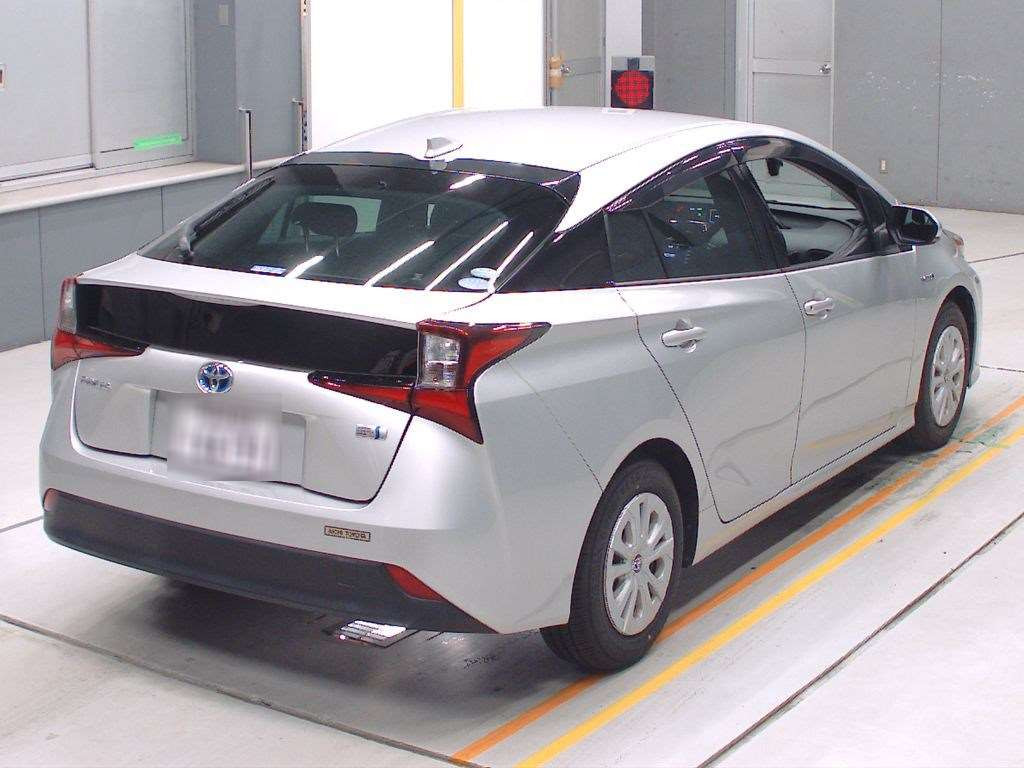 2019 Toyota Prius ZVW51[1]