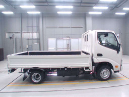 2024 Toyota Dyna Truck