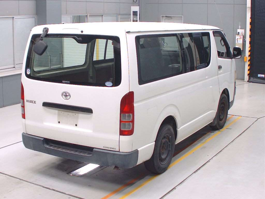 2005 Toyota Hiace Van TRH200V[1]