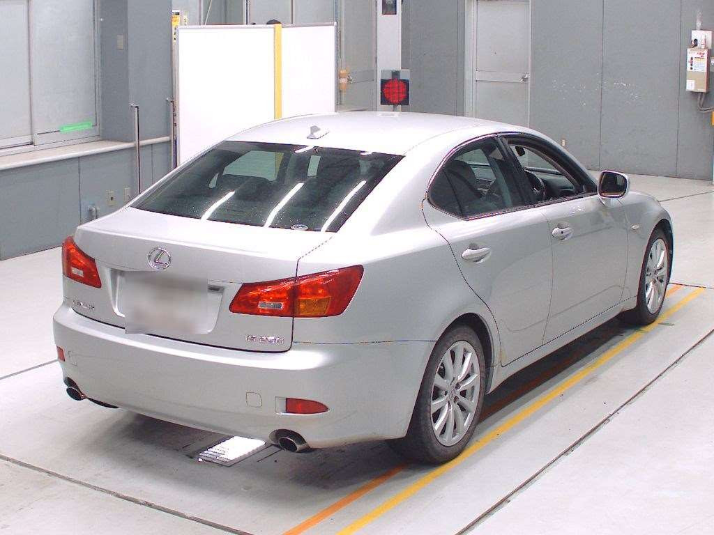 2005 Lexus IS GSE20[1]