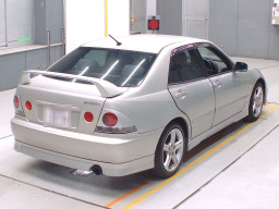 2004 Toyota Altezza