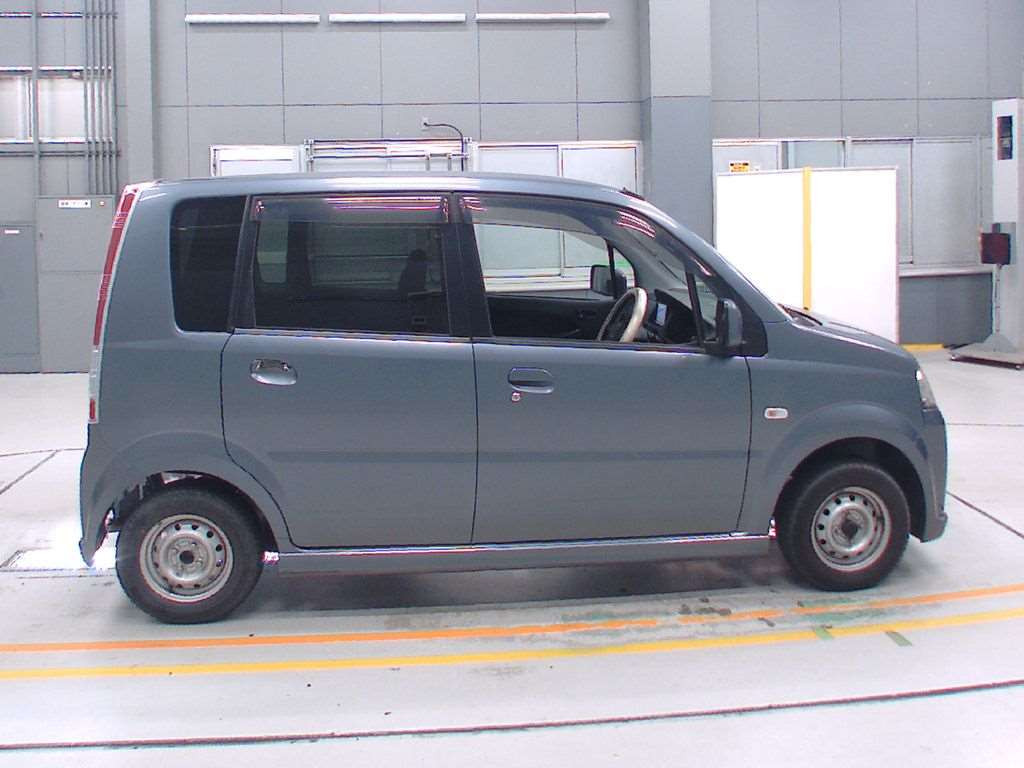 2004 Daihatsu Move L150S[2]