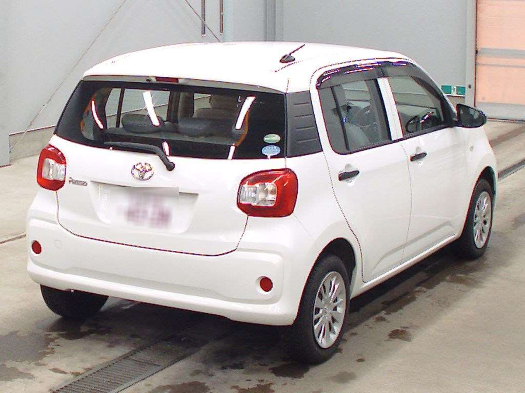 2016 Toyota Passo M700A[1]