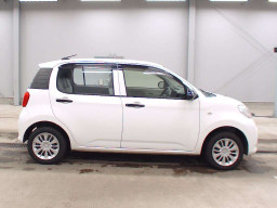 2016 Toyota Passo