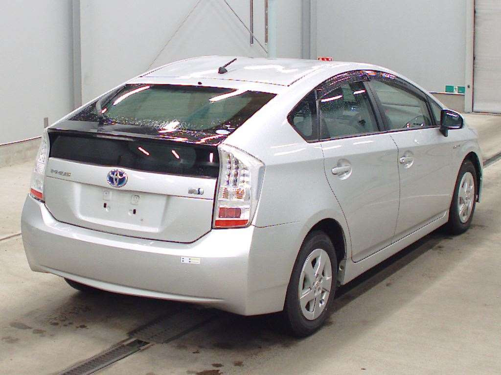 2011 Toyota Prius ZVW30[1]